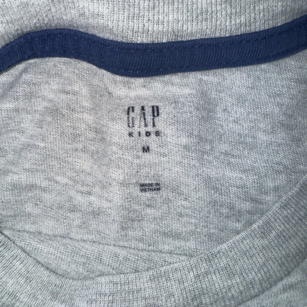 Gap Kids Gray Logo T-Shirt Boys Medium Short Sleeve Casual Tee